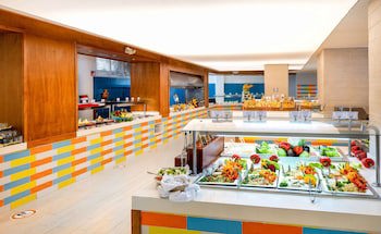 Viva Tangerine By Wyndham, A Trademark All Inclusive