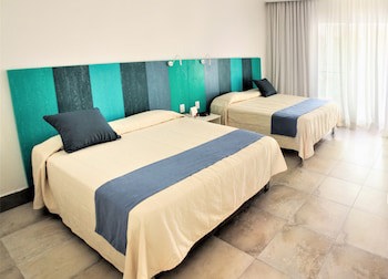 Viva Tangerine By Wyndham, A Trademark All Inclusive