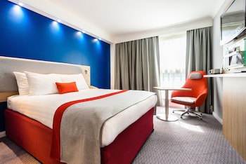 Holiday Inn Express Portsmouth - Gunwharf Quays, An Ihg Hotel