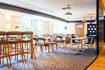 Holiday Inn Express Portsmouth - Gunwharf Quays, An Ihg Hotel