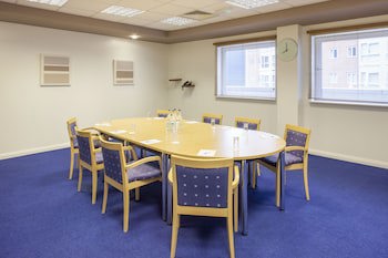 Holiday Inn Express Portsmouth - Gunwharf Quays, An Ihg Hotel