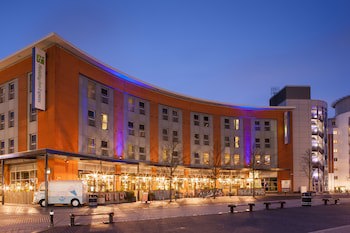Holiday Inn Express Portsmouth - Gunwharf Quays, An Ihg Hotel