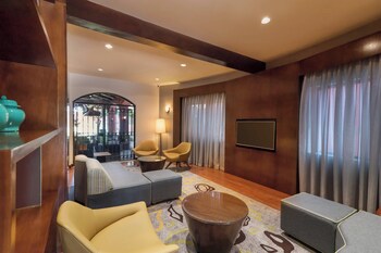 Courtyard By Marriott Santo Domingo