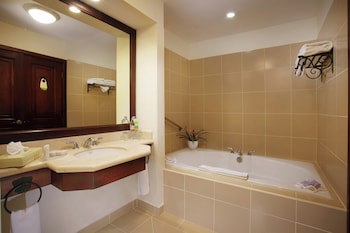 Courtyard By Marriott Santo Domingo