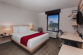 City Express By Marriott Leon