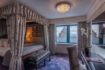 Clontarf Castle Hotel