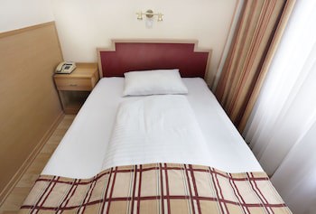 Continental Hotel-Pension