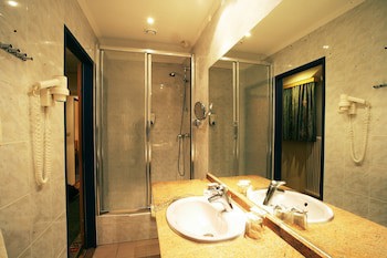 Continental Hotel-Pension