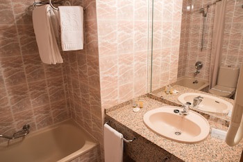 Hotel Ar Roca Esmeralda & Spa