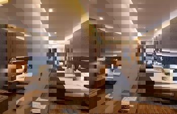 Nova Plaza Crystal Hotel & Spa