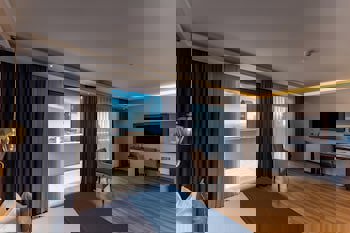 Nova Plaza Crystal Hotel & Spa