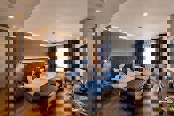 Nova Plaza Crystal Hotel & Spa