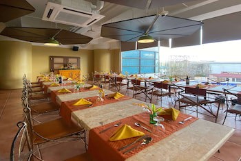Days Hotel Iloilo