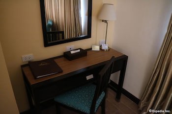 Days Hotel Iloilo