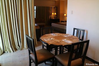 Days Hotel Iloilo