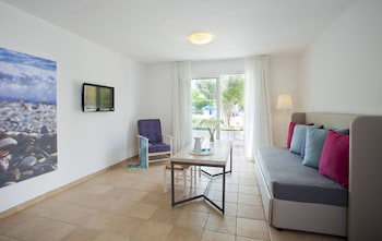 Aliathon Aegean fotoğrafı