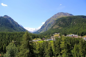 Hotel Saratz Pontresina