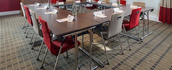 Holiday Inn Express Birmingham - Oldbury, An Ihg Hotel