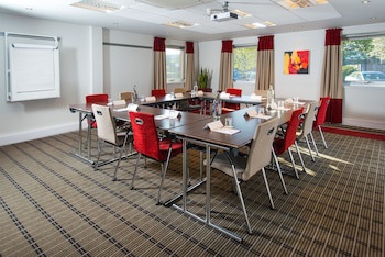 Holiday Inn Express Birmingham - Oldbury, An Ihg Hotel