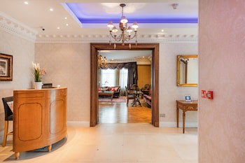 Ashburn Hotel