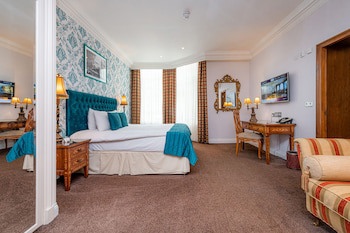 Ashburn Hotel