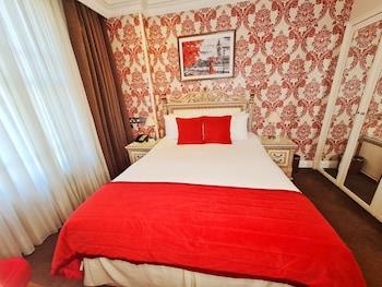 Ashburn Hotel