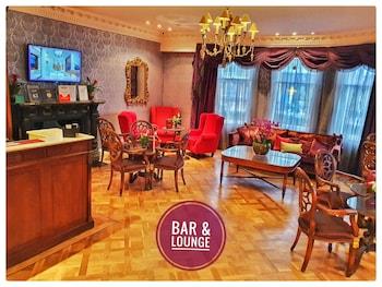 Ashburn Hotel