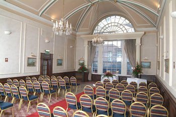 Salutation Hotel