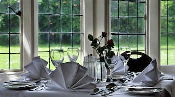 Cairn Hotel