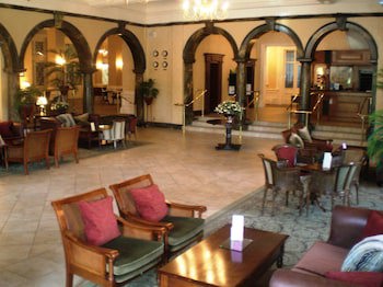 Cairn Hotel