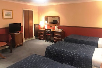 Cairn Hotel