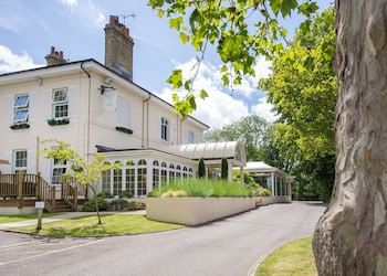 Forest Lodge