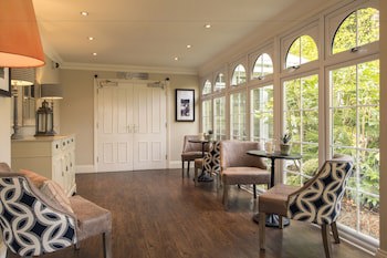 Forest Lodge