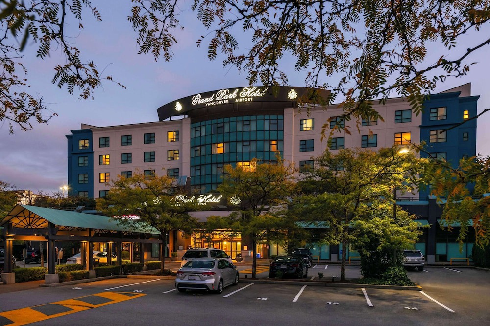 Grand Park Hotel Vancouver Airport, an Ascend Collection Hotel