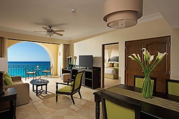 Dreams Los Cabos Suites Golf Resort & Spa