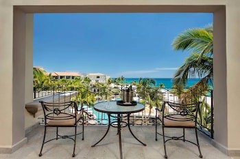 Dreams Los Cabos Suites Golf Resort & Spa