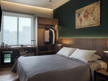 Candia Hotel