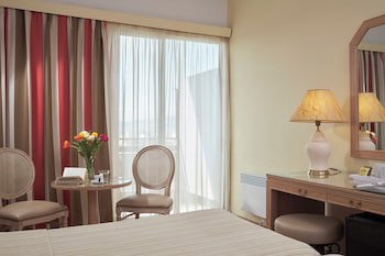 Candia Hotel