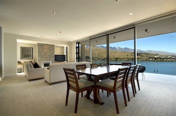The Rees Hotel And Luxury Apartments