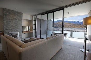 The Rees Hotel And Luxury Apartments
