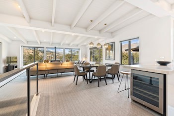 The Rees Hotel And Luxury Apartments