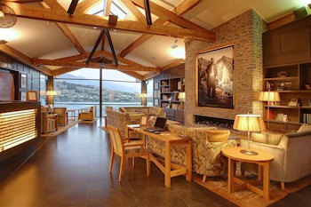 The Rees Hotel And Luxury Apartments