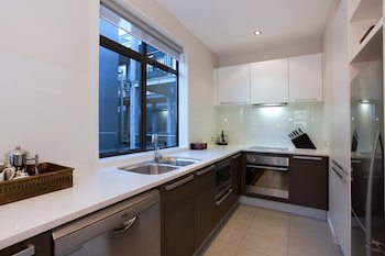 The Rees Hotel And Luxury Apartments