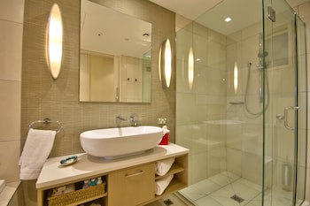The Rees Hotel And Luxury Apartments