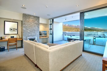 The Rees Hotel And Luxury Apartments