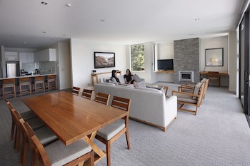 The Rees Hotel And Luxury Apartments