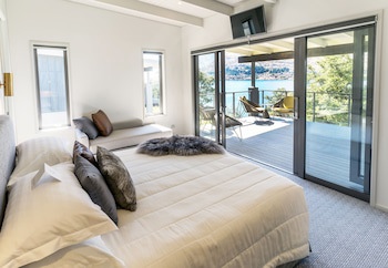 The Rees Hotel And Luxury Apartments