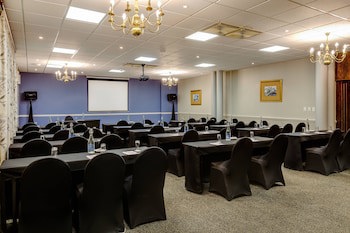Protea Hotel By Marriott George King George