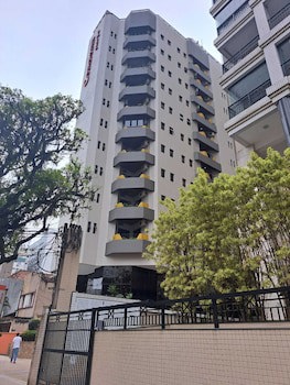 Cosmopolitan Praia Flat