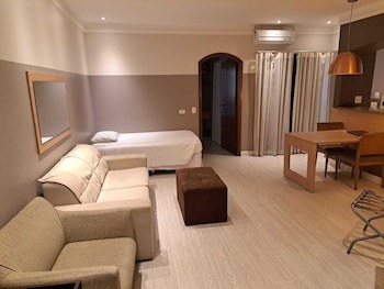 Cosmopolitan Praia Flat